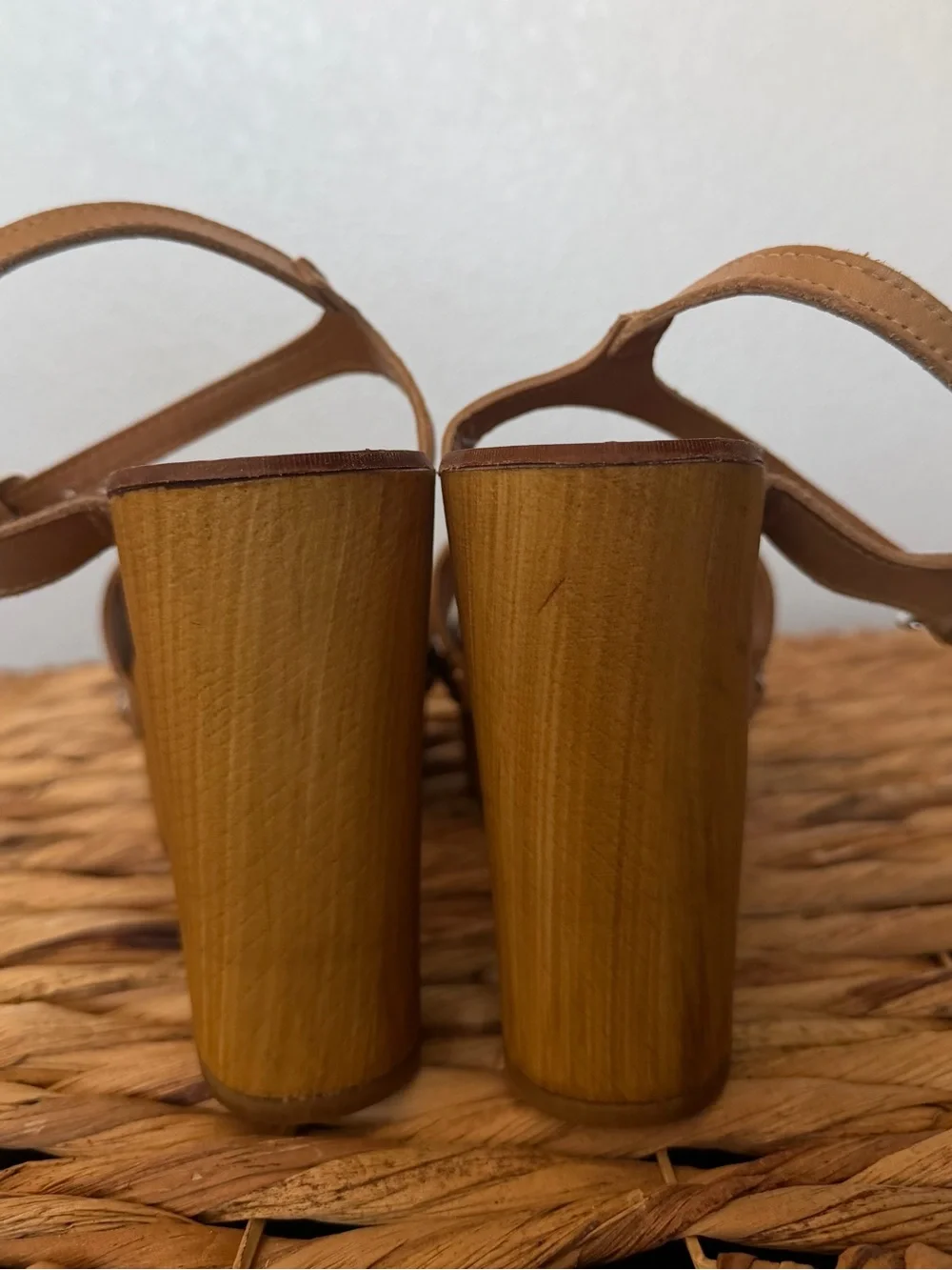 Tan Leather Studded Wood Platform Clog Sandals Size 40 Boho 70s